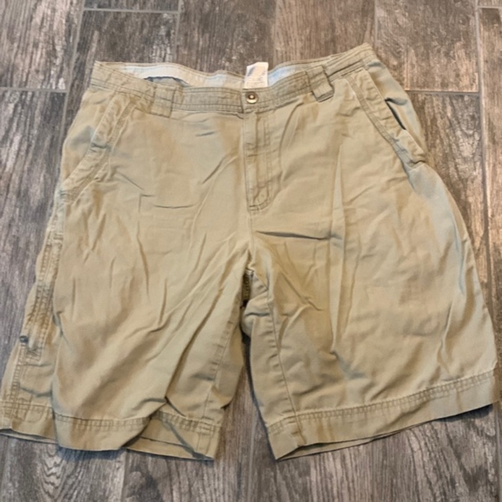 Columbia cargo shorts